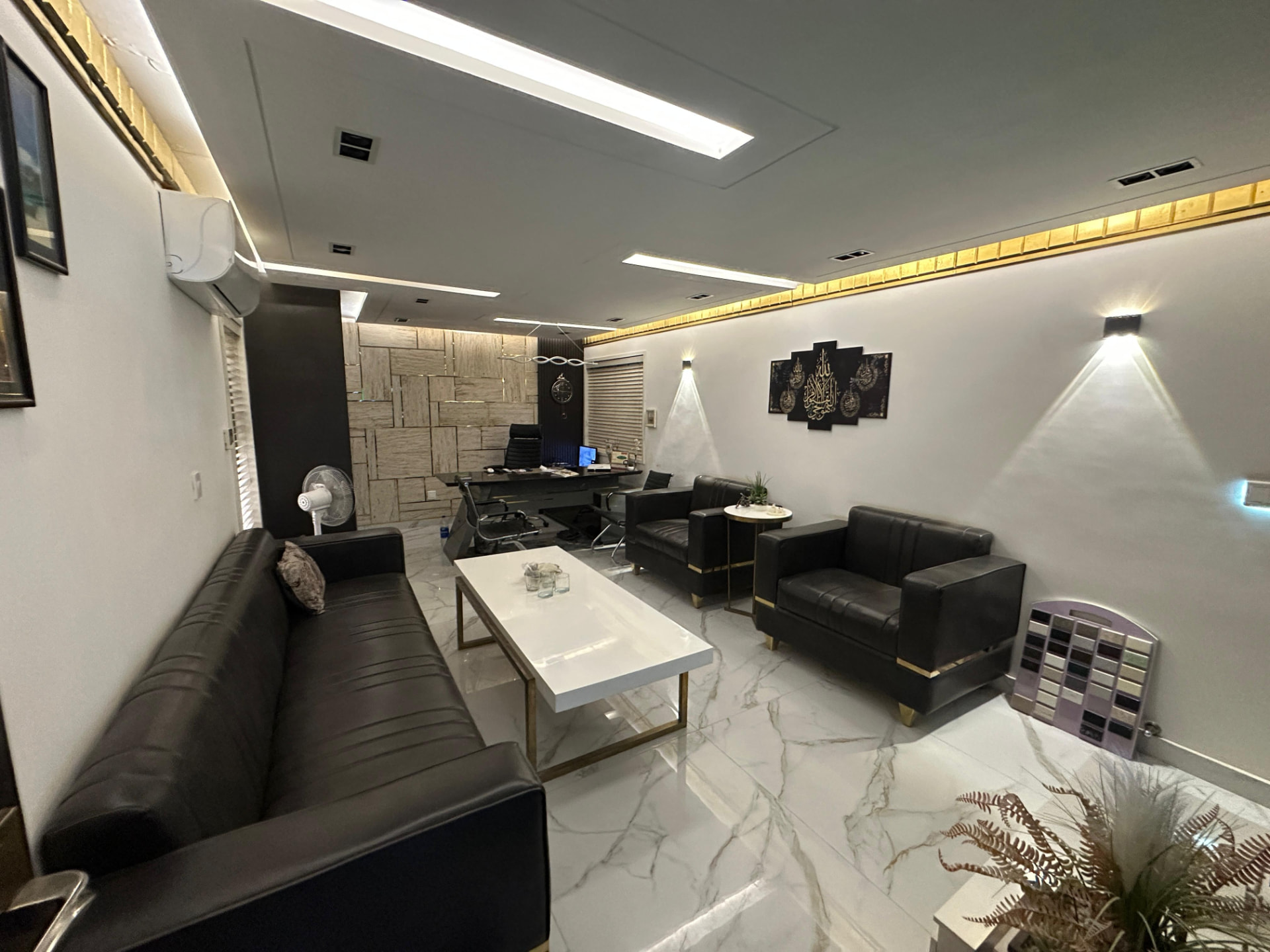 Style Concept studio and client consultation area with material samples